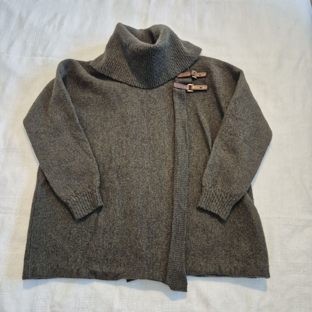 Ellen Tracy girls Large Olive green Merino Wool Buckle Sweater cowlneck pullover
